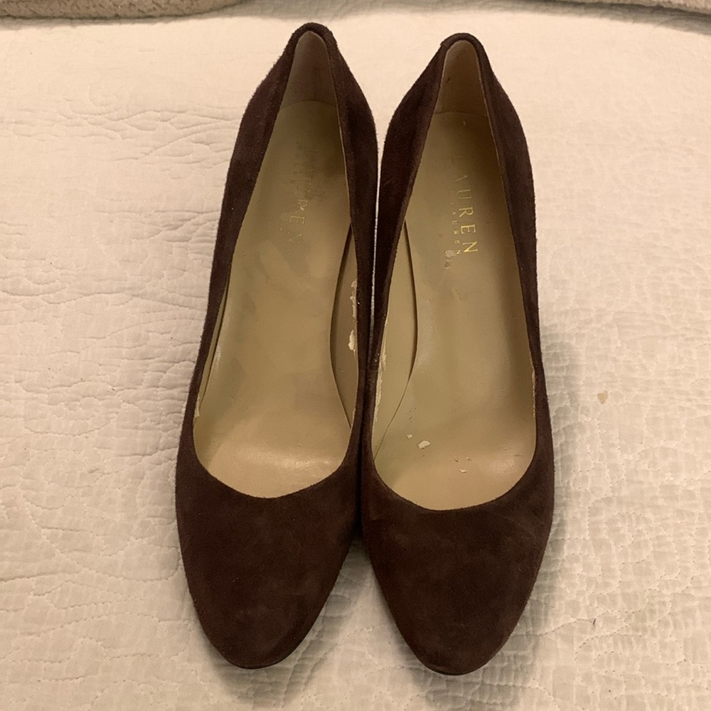 Lauren Ralph Lauren brown suede pumps